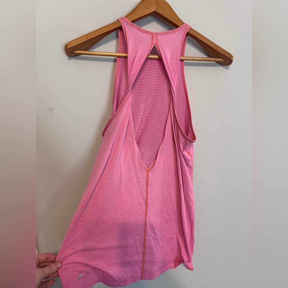 Lululemon tank